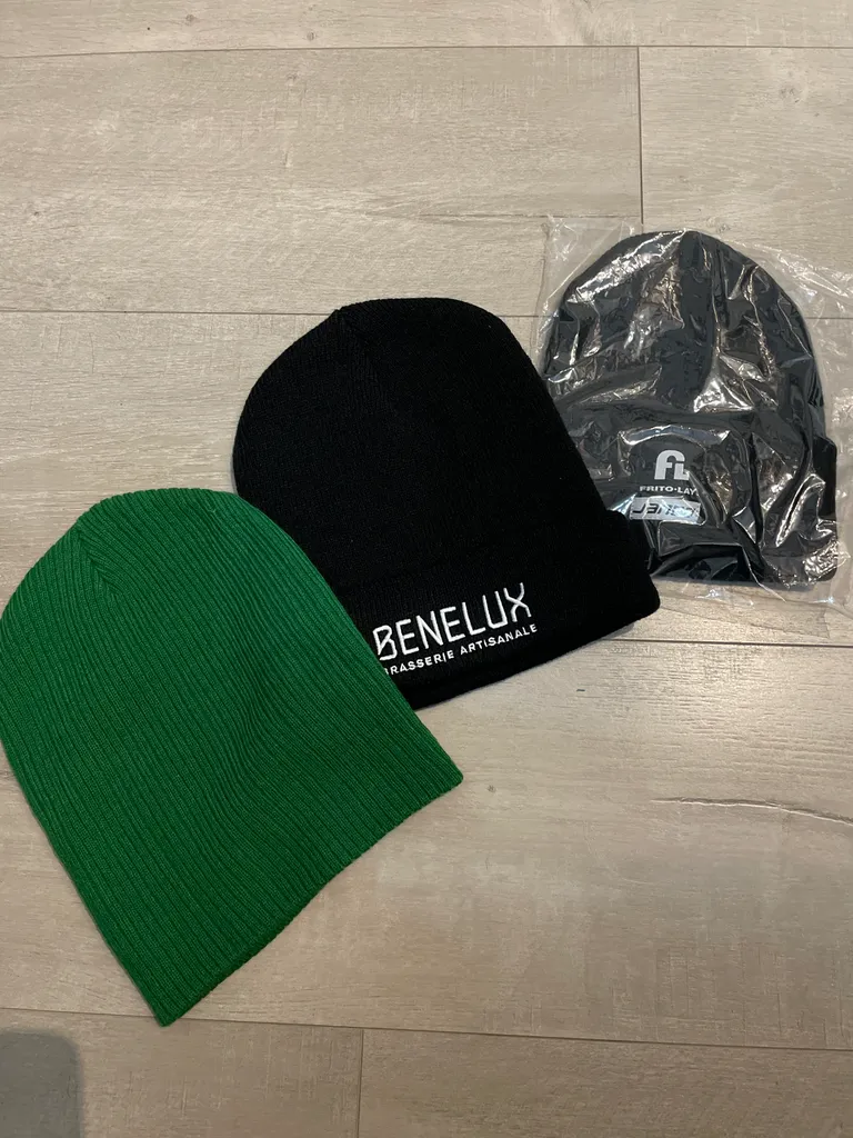 [FREE] Beanies photo 1