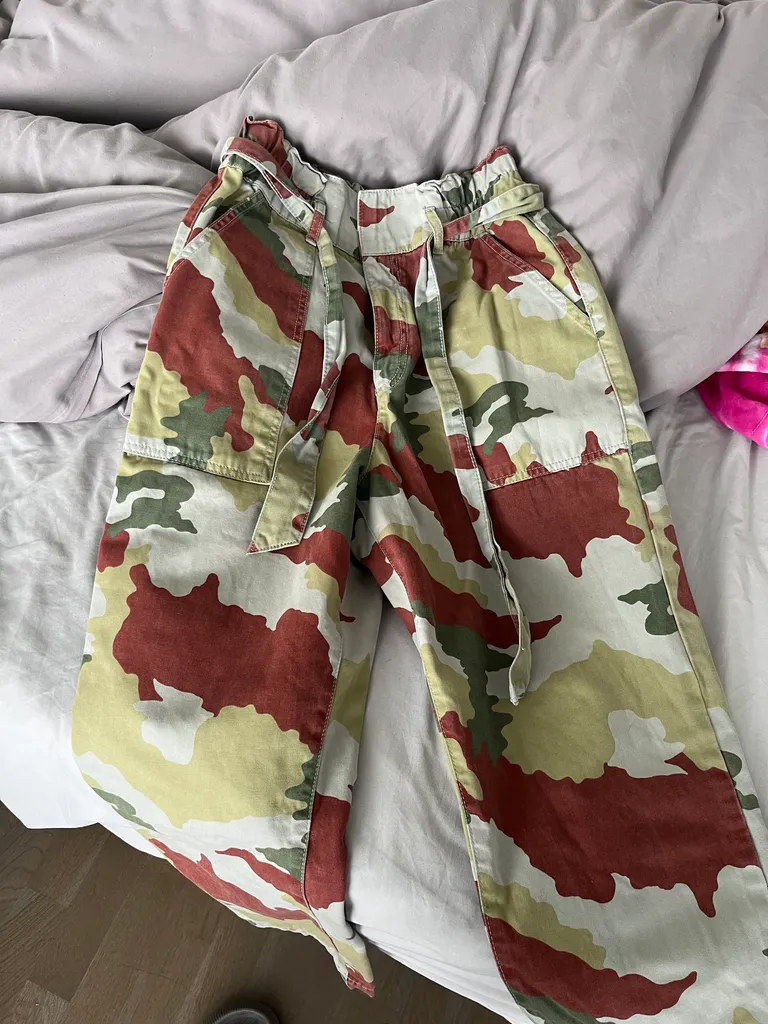 Zara camo pants photo 1
