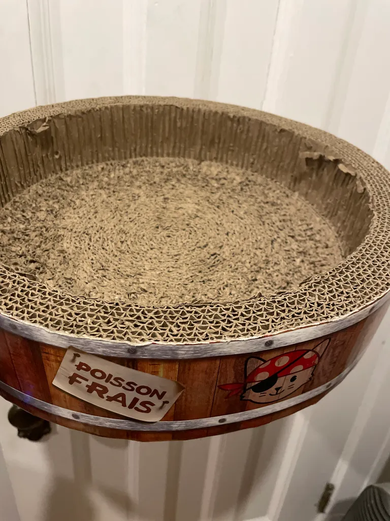 Circular Cat Scratcher photo 1