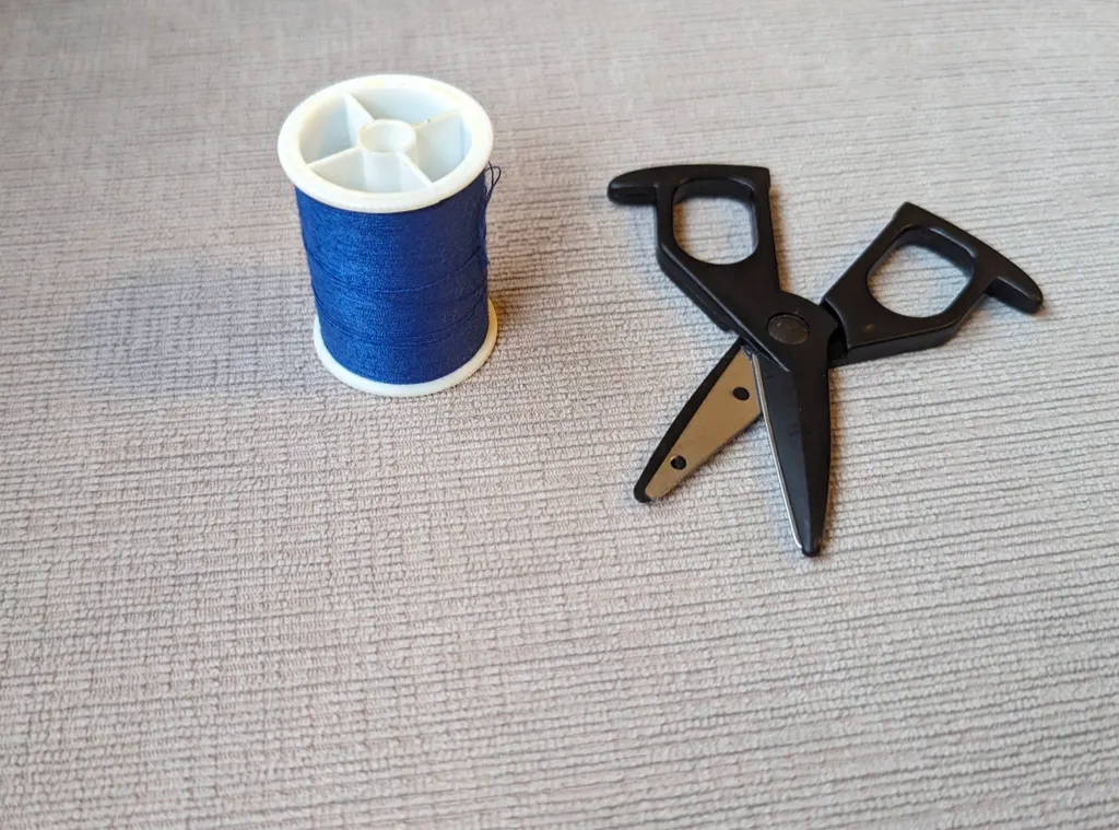 Thread and Scissors  photo 1