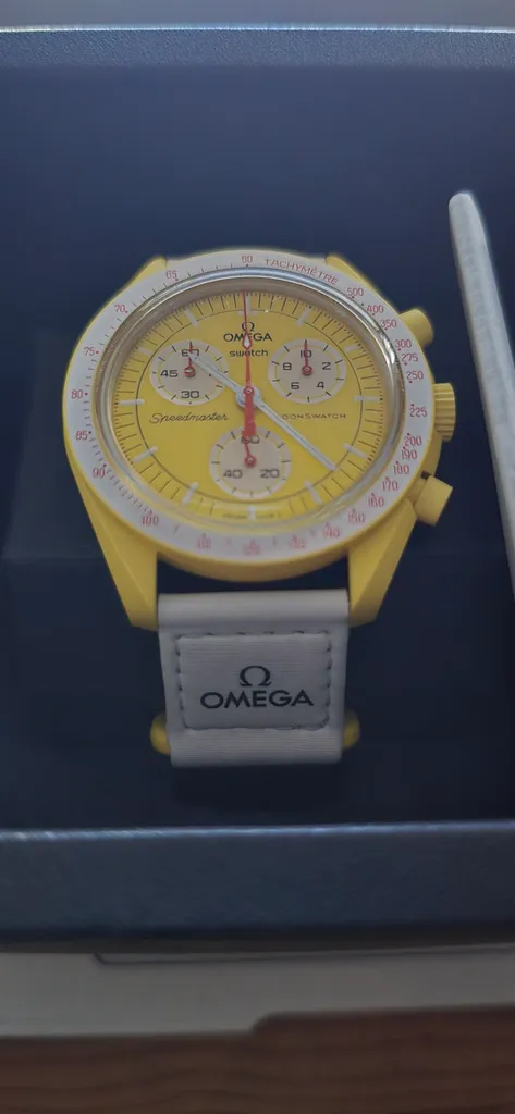 MoonSwatch Omega colaboration  photo 1