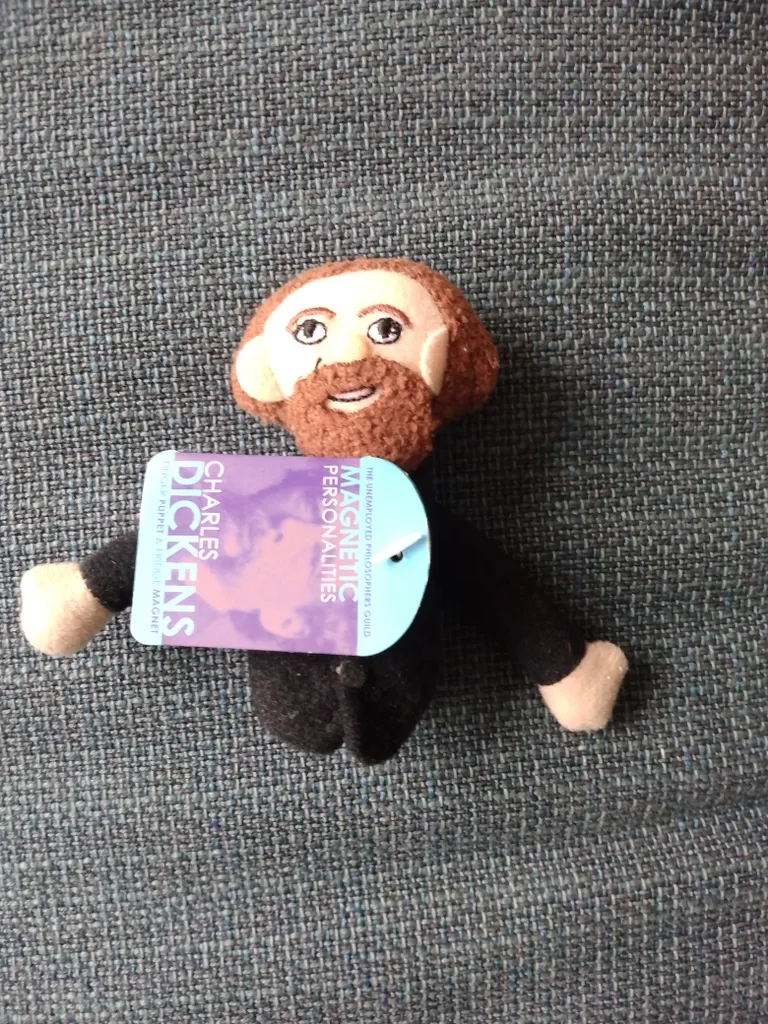 Charles Dickens finger puppet magnet NWT photo 1