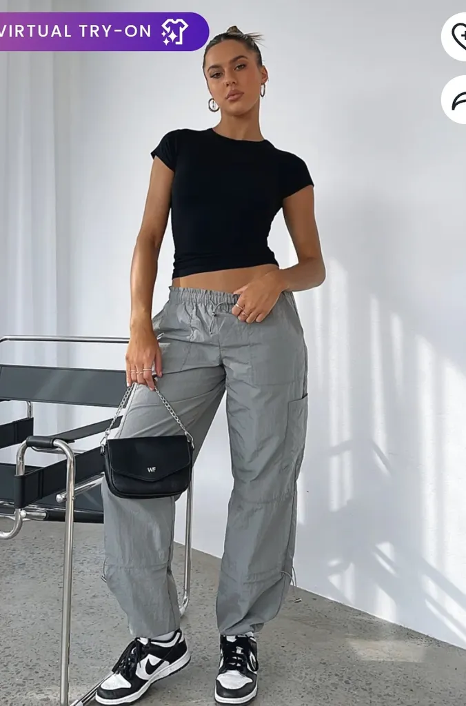 Cargo Pants with pockets photo 1