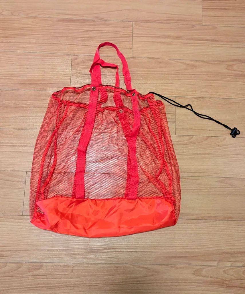 Red Mesh Tote Bag  photo 1