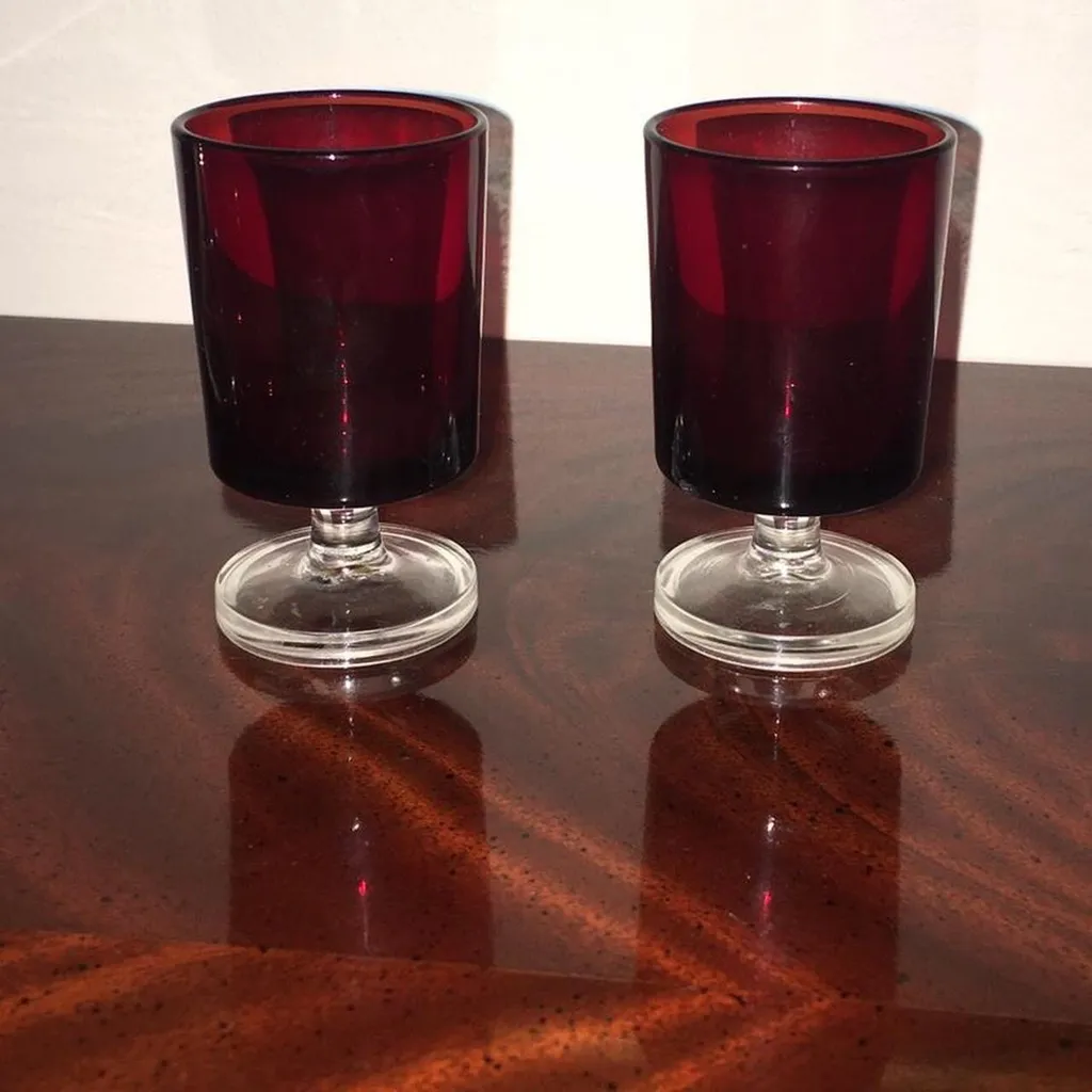 Perfect condition Luminarc vintage aperitif wine glasses photo 1