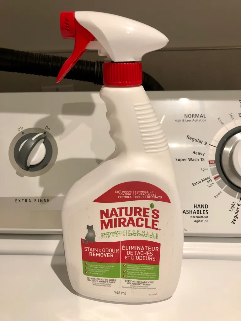 Nature’s Miracle Stain and Odor Remover photo 1