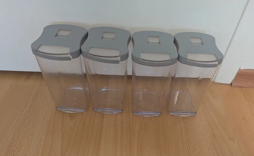Set of 4 Clear Food Storage Containers  photo 1