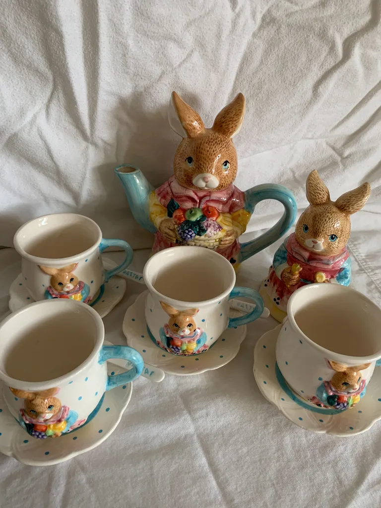 Bunny tea paraphernalia  photo 1