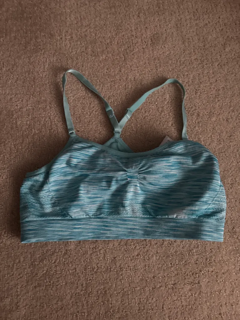 Sports bra  photo 1