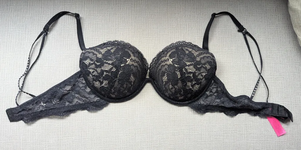La Senza Black Lace Bra 34C photo 1