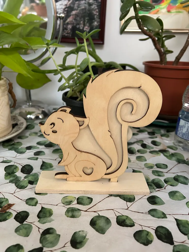 wooden squirrel figurine photo 1