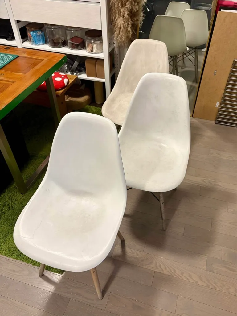 3x Eiffel / Eames Molded Plastic Side Chairs photo 1