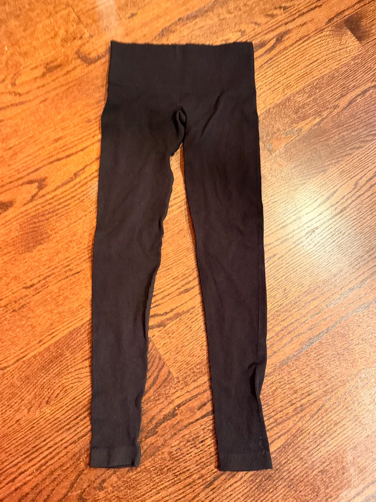 LEMON RIBBER LEGGINGS Womans XS  BNWOT photo 1