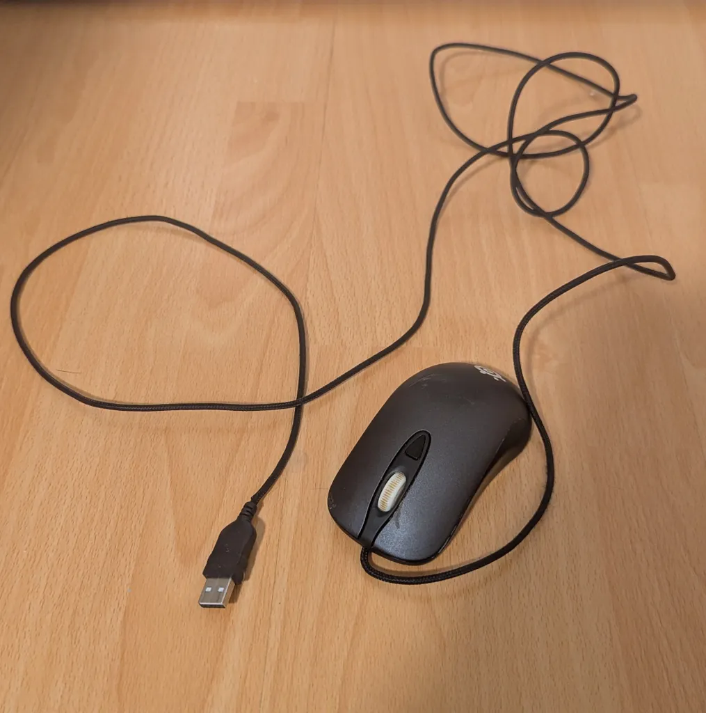 SteelSeries Kinzu V2 Optical Gaming Mouse photo 1