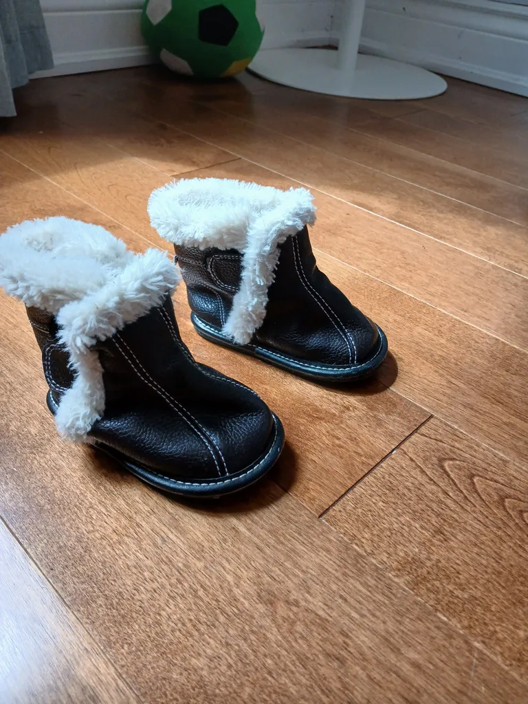 Jack and Lily baby boots, 12-18m photo 1