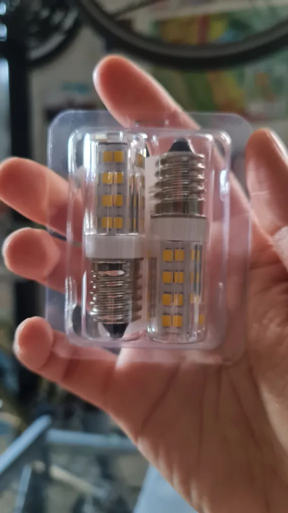 Two E14 bulbs  photo 1