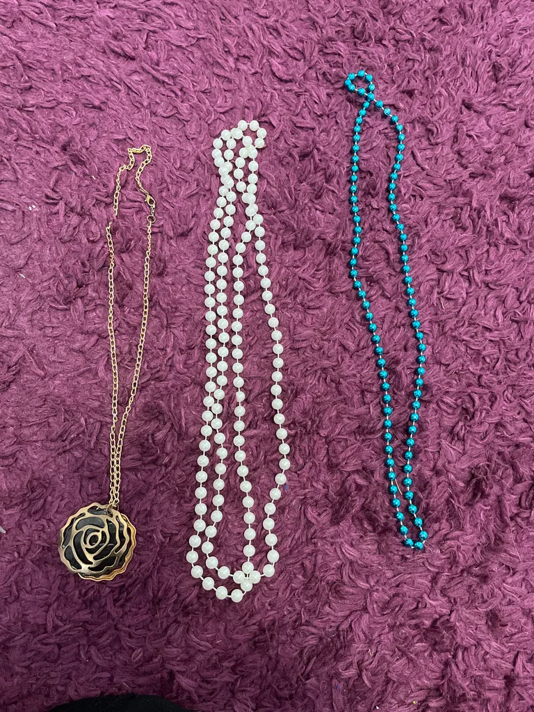 Necklaces jewelry photo 1