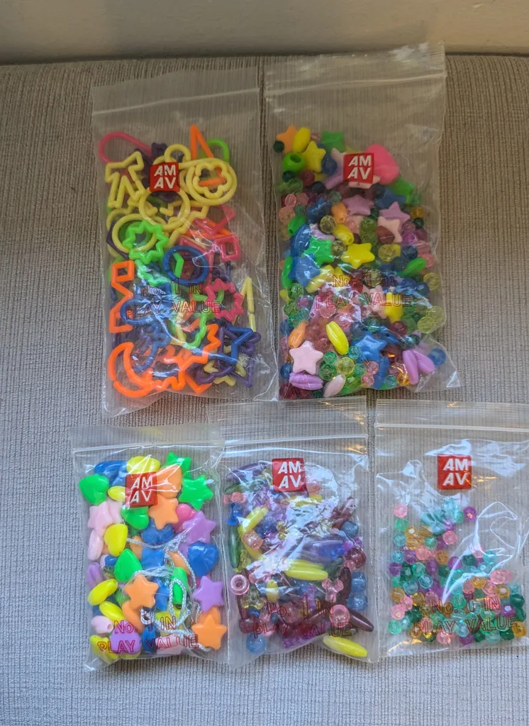 Brand New Bulk Lot of Colourful Plastic Beads and Charms photo 1