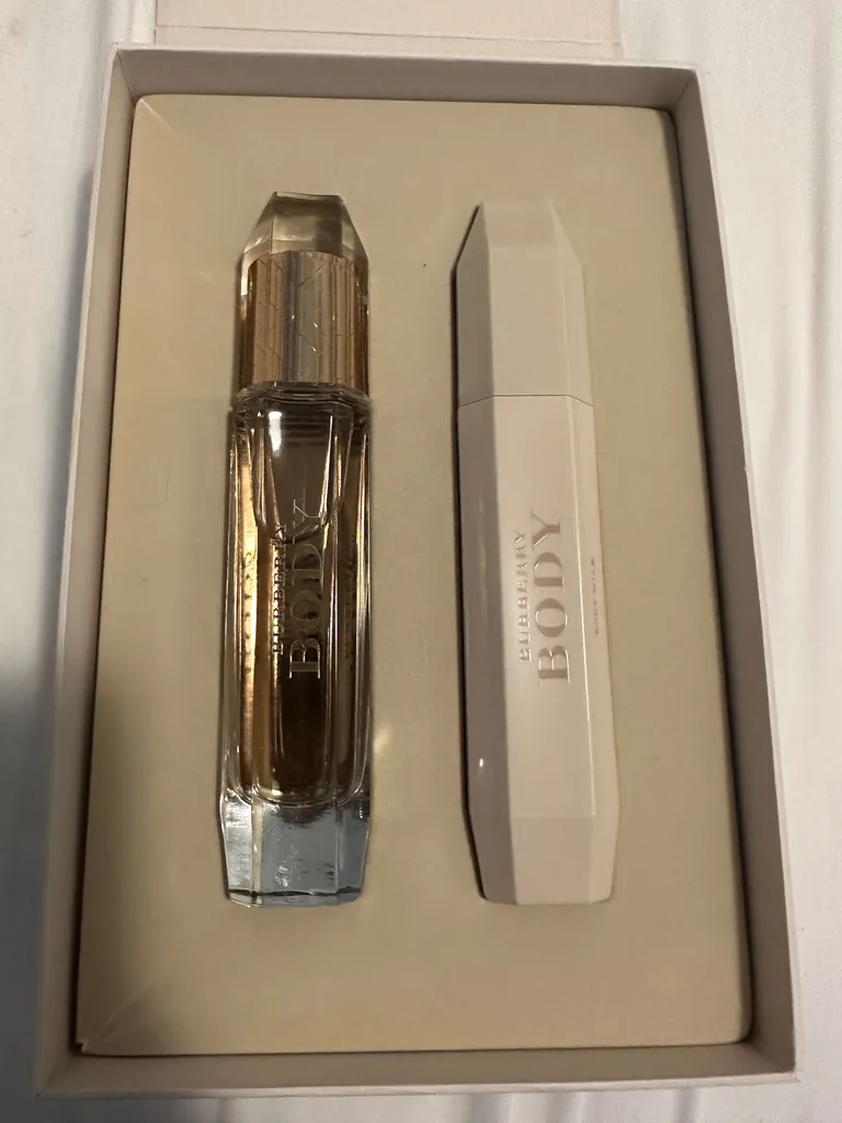 BNIB Burberry body perfume and body milk  photo 1
