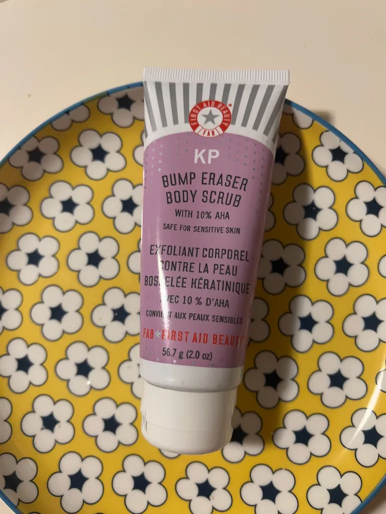 First Aid Beauty Body Scrub photo 1