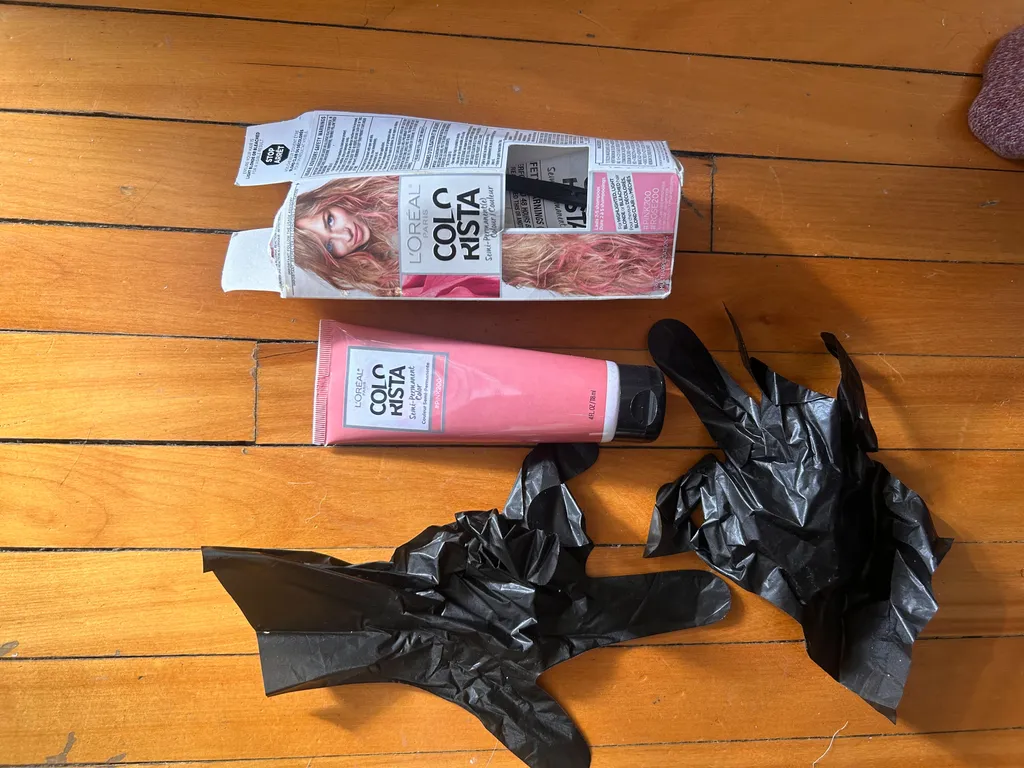 FREE pink semi permanent hair dye photo 1