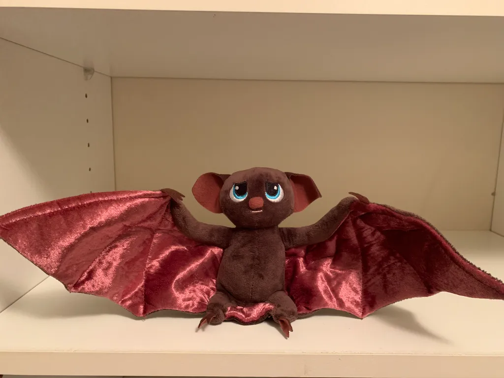 Bat plush with bendable wings (Mavis from hotel Transylvania) photo 1