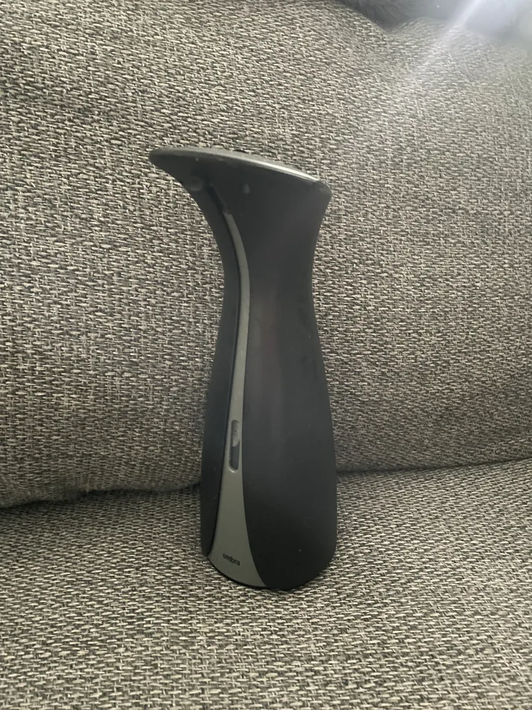 UMBRA Soap Dispenser photo 1