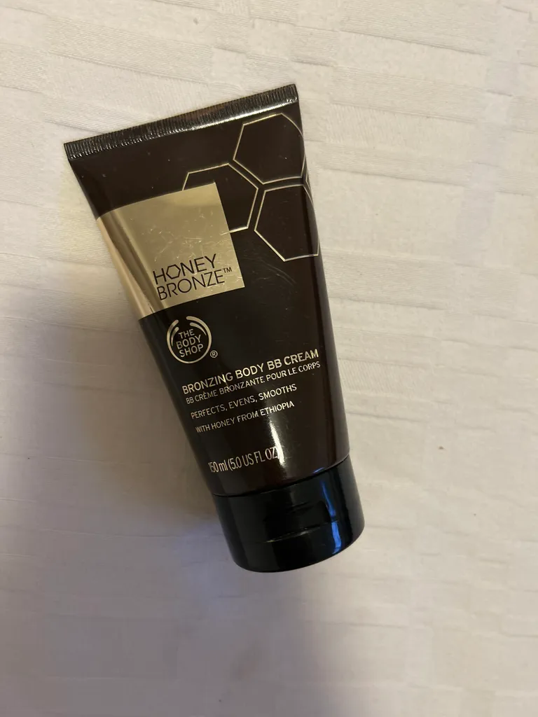 Bronzing BB cream photo 1