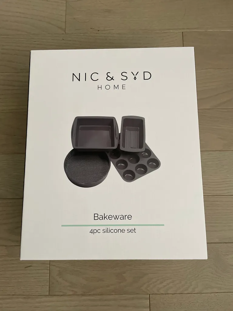 BN silicone 4-piece bakeware set  photo 1