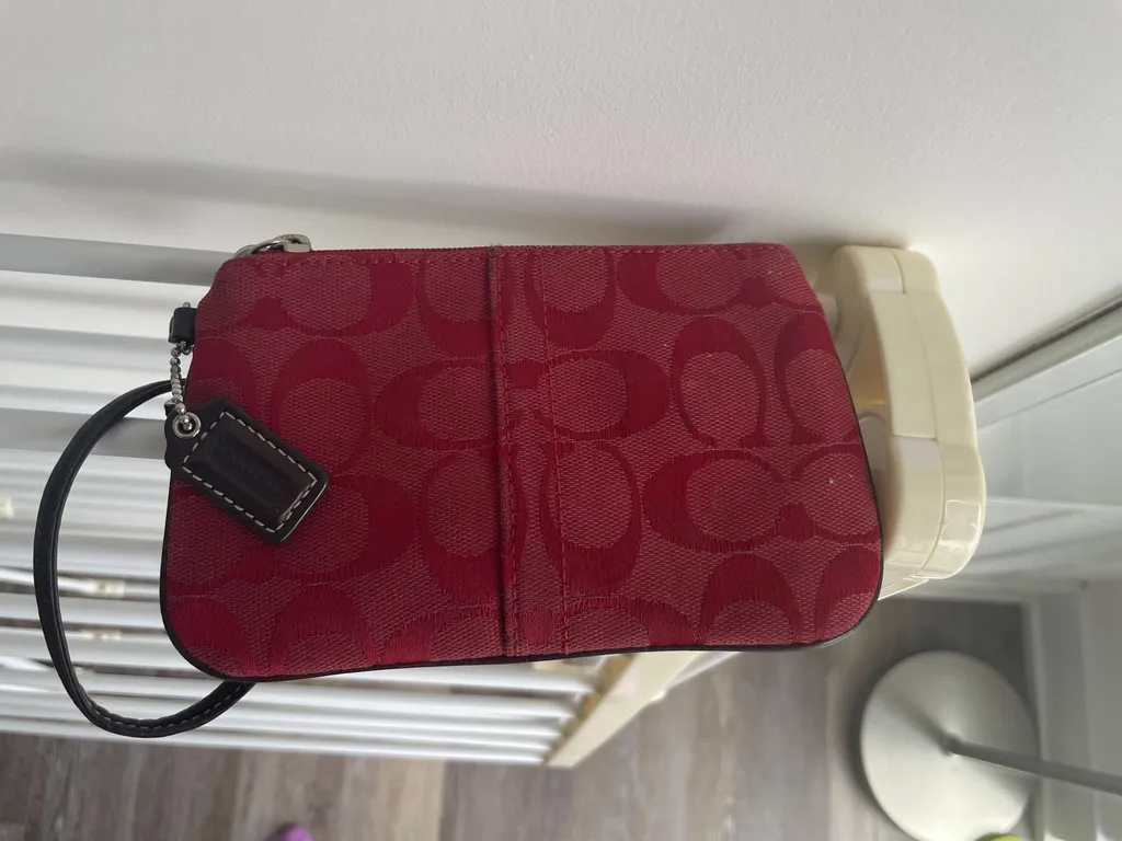 Coach wristlet  photo 1