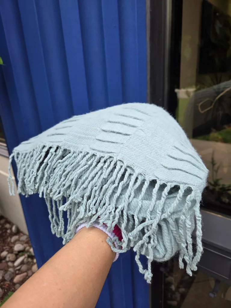 Set of 2 light blue blankets  photo 1