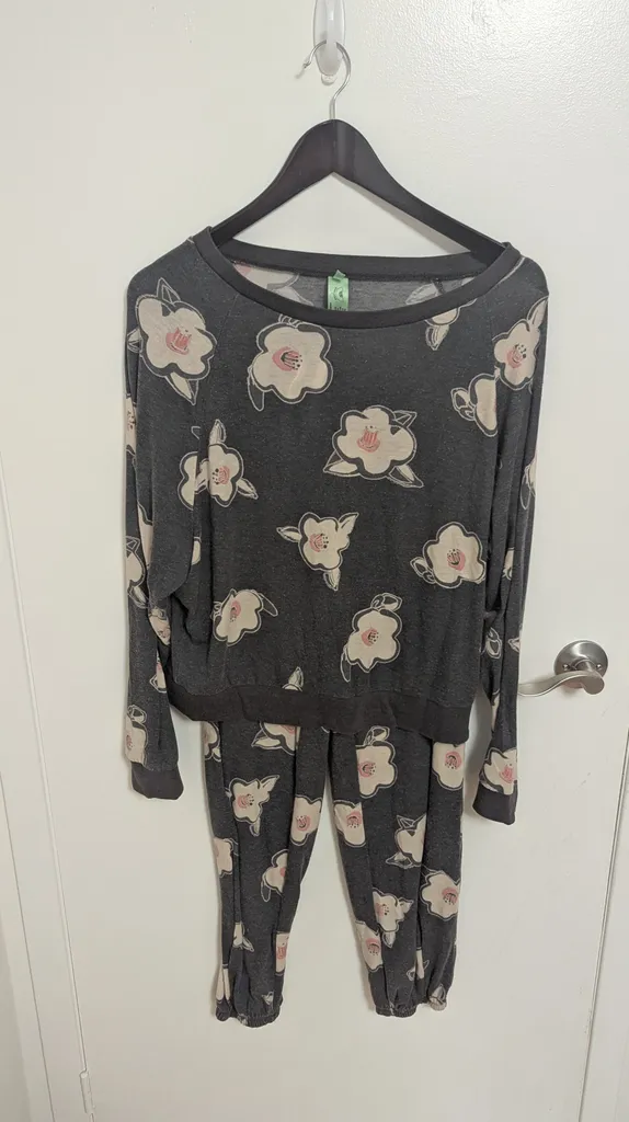 Honeydew Pajama Set - Women's Medium  photo 1