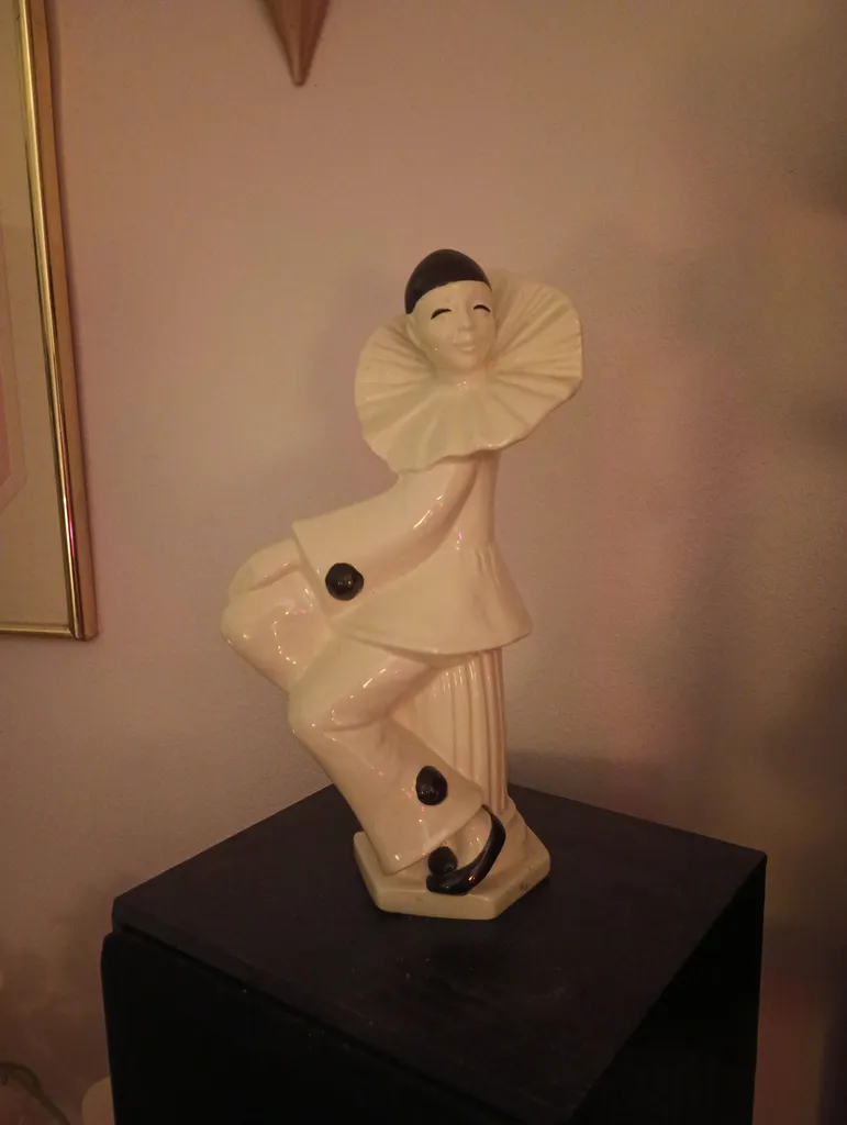 VTG Pierrot statue ceramic decor photo 1