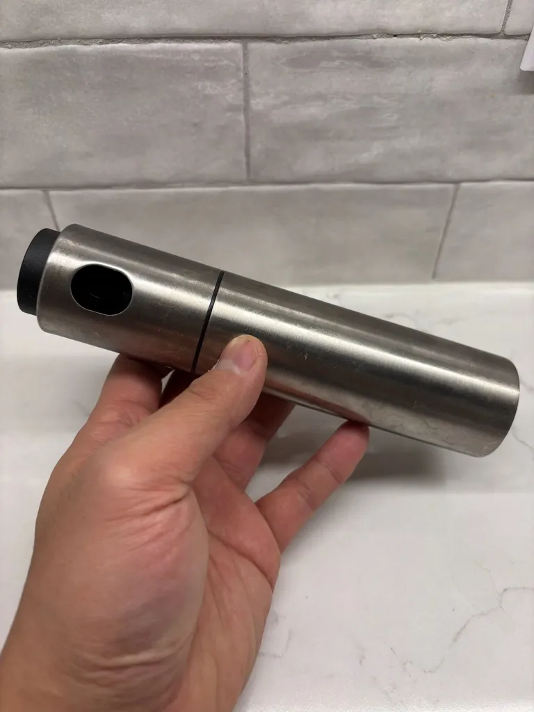 Cooking oil dispenser  photo 1