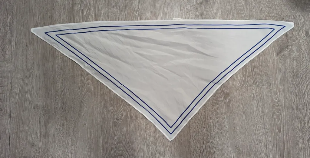 White Triangle Scarf with Blue Trim (Girl Guides photo 1