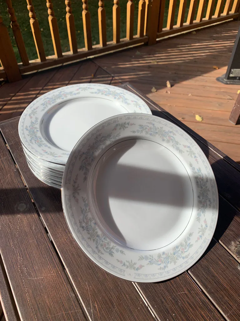 China plates set photo 1