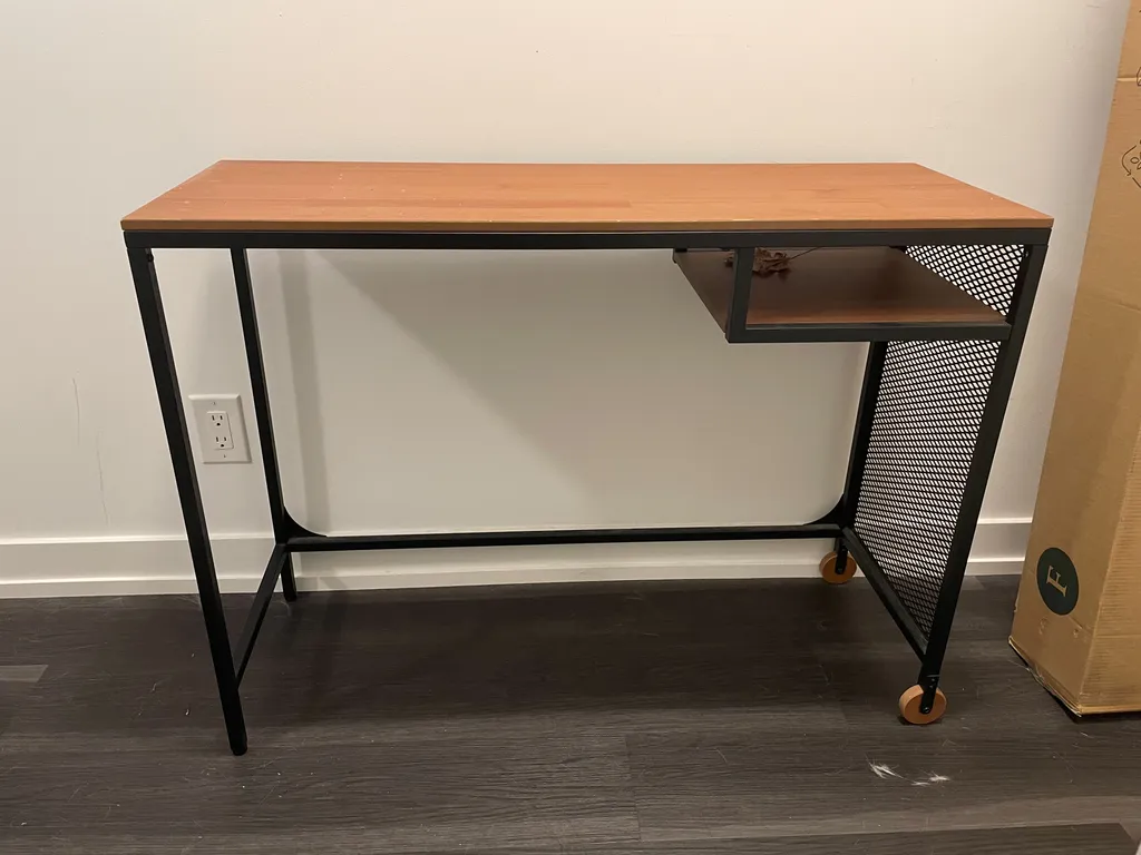 Laptop Table  photo 1