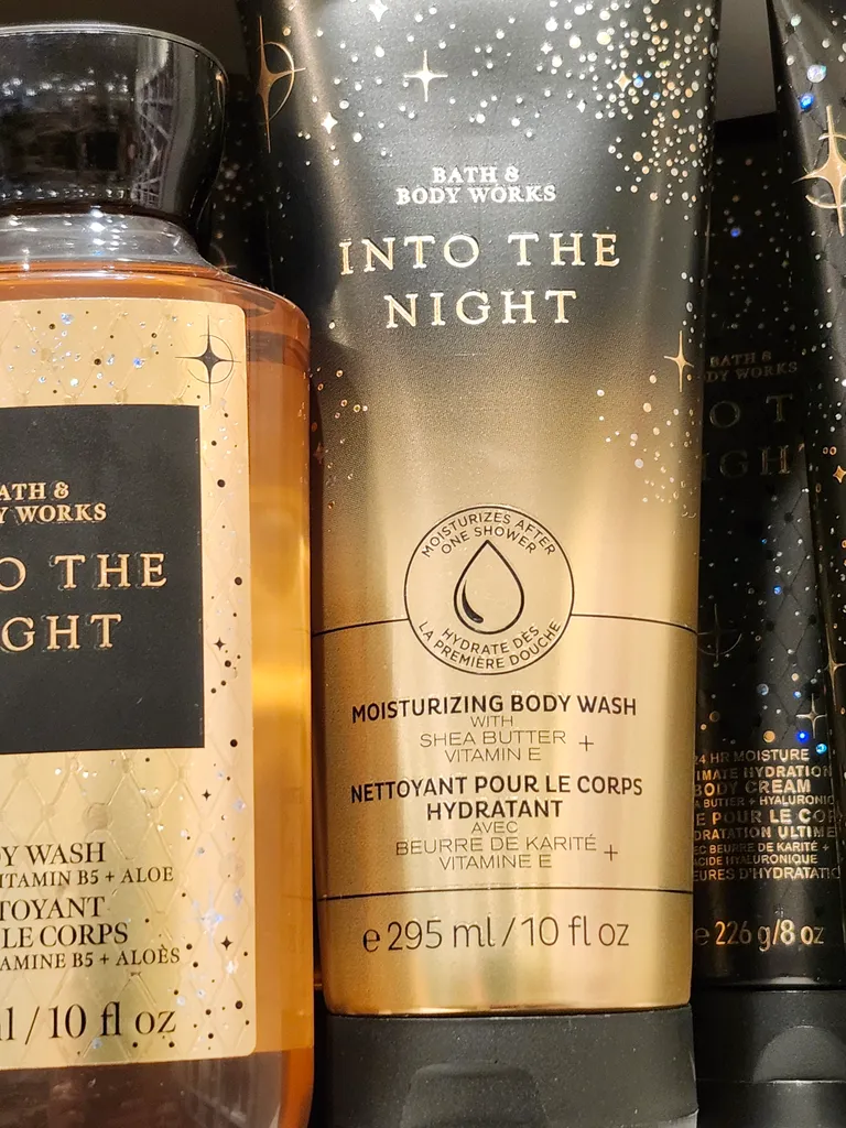 Bath and body works "into the night" body wash photo 1