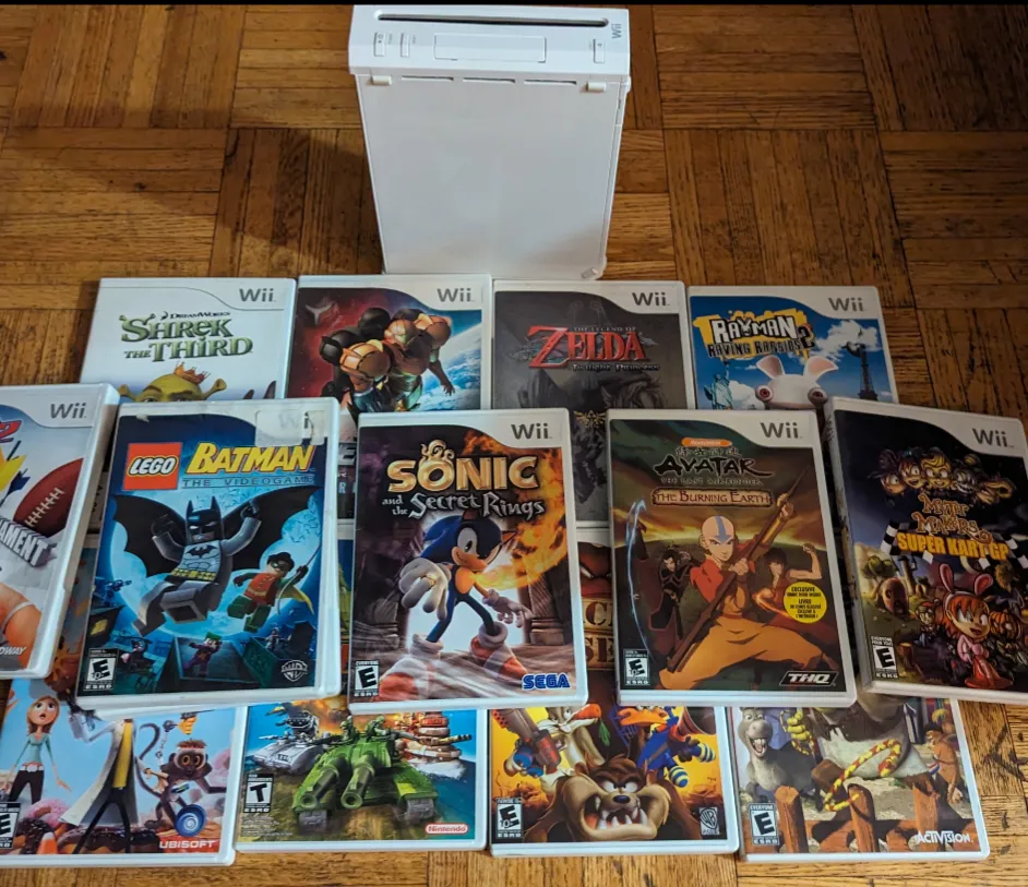 Modded Nintendo Wii with a ton of games photo 1