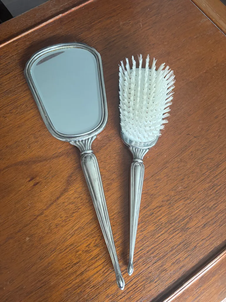 Birks vanity set  photo 1