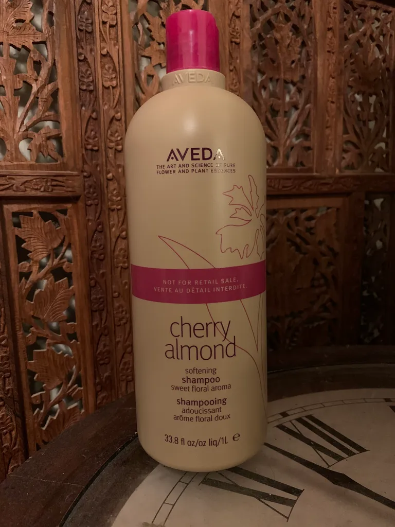 Shampoing Aveda cherry almond photo 1