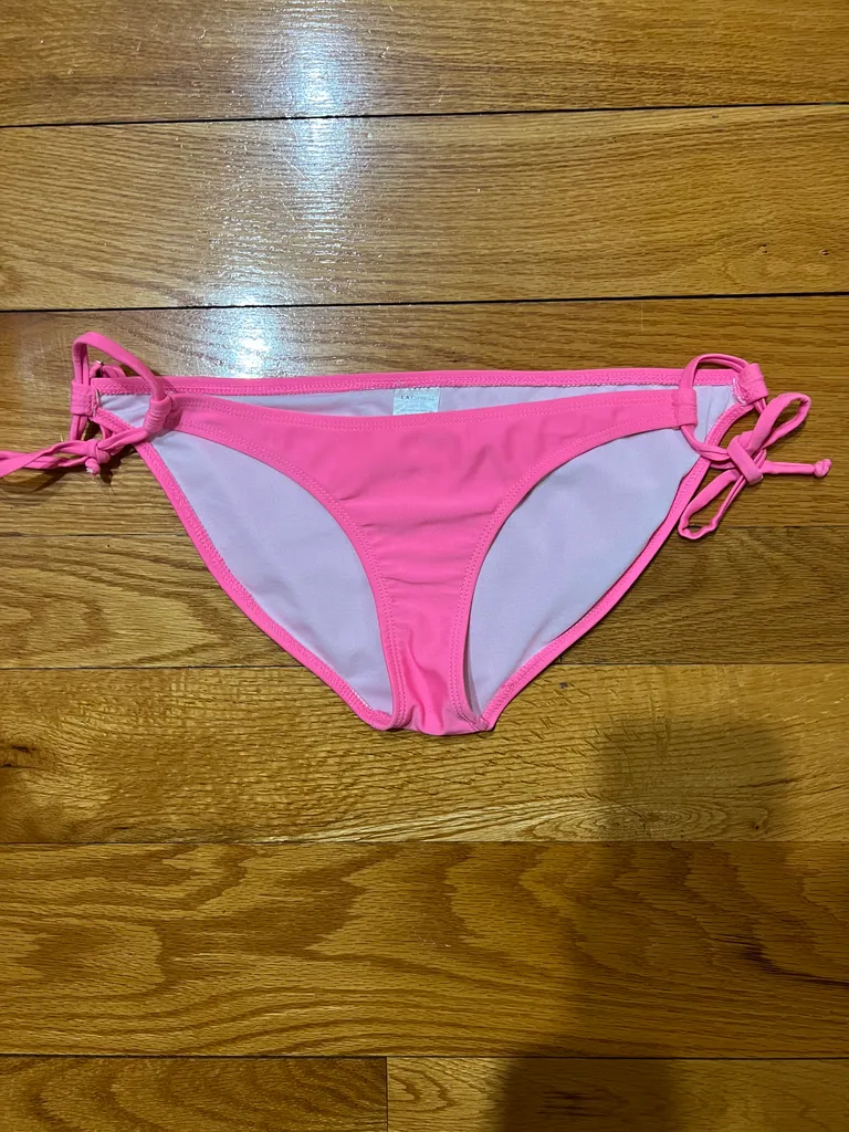 NWOT Neon Pink Bikini Bottoms, Medium photo 1