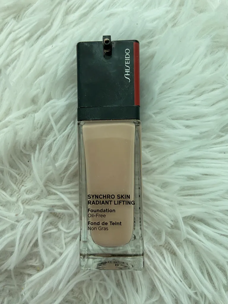 Shiseido foundation  photo 1