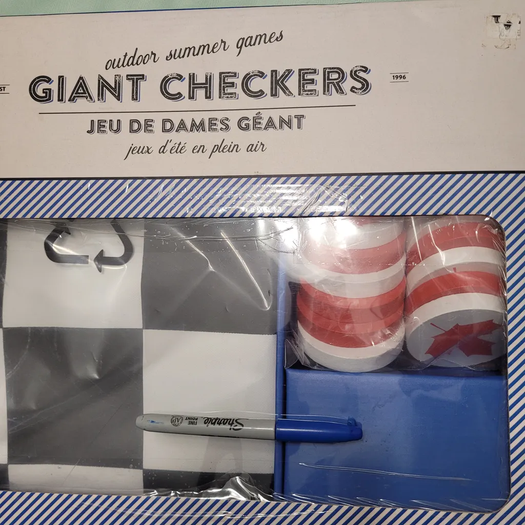 Giant Checkers Game  photo 1