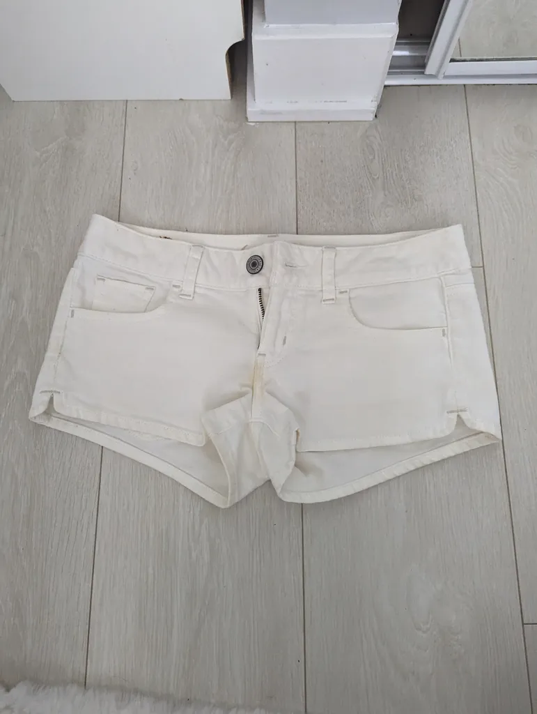 *FREE* 🆓 American Eagle Shorts - Size 1 photo 1