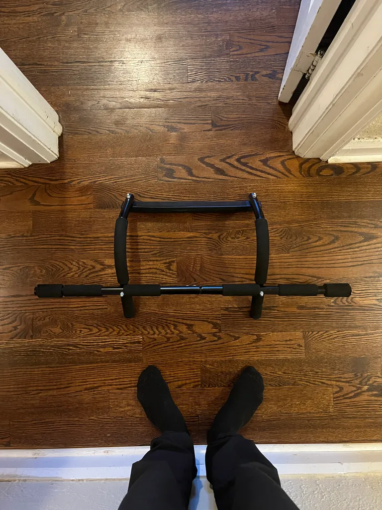 Doorway Pull-Up Bar photo 1