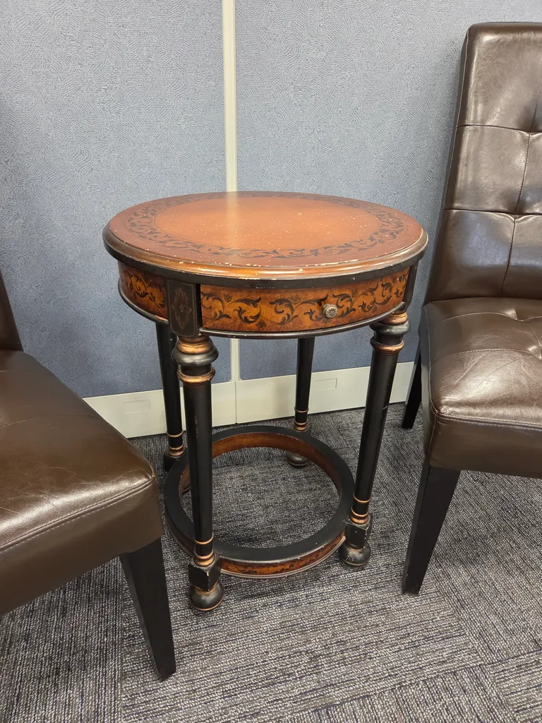 Bombay side table photo 1