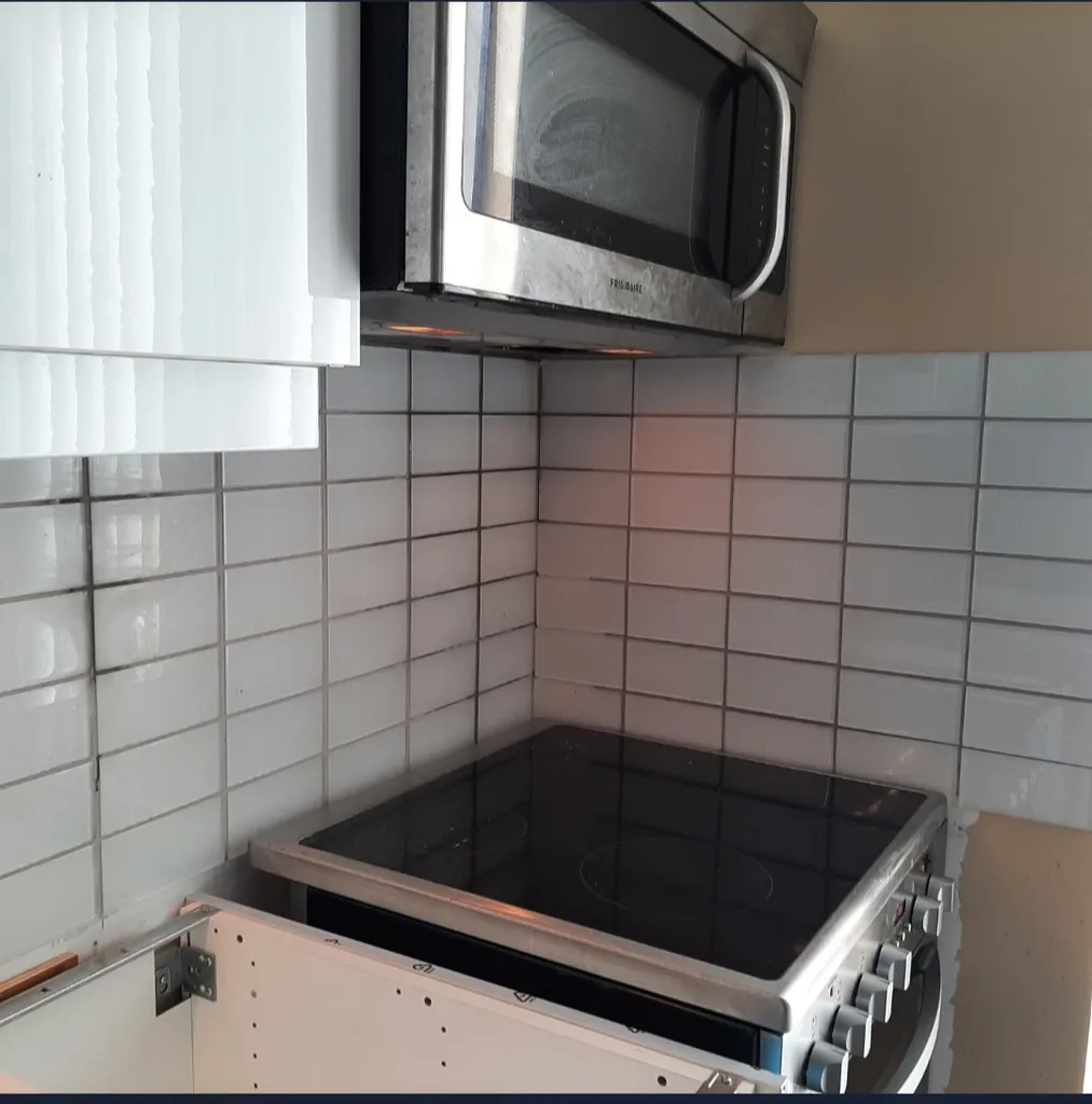 Tile grouting services photo 1