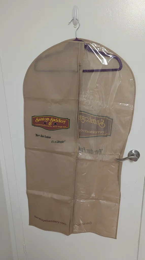 Brand New Saratoga Saddlery Garment Bag  photo 1