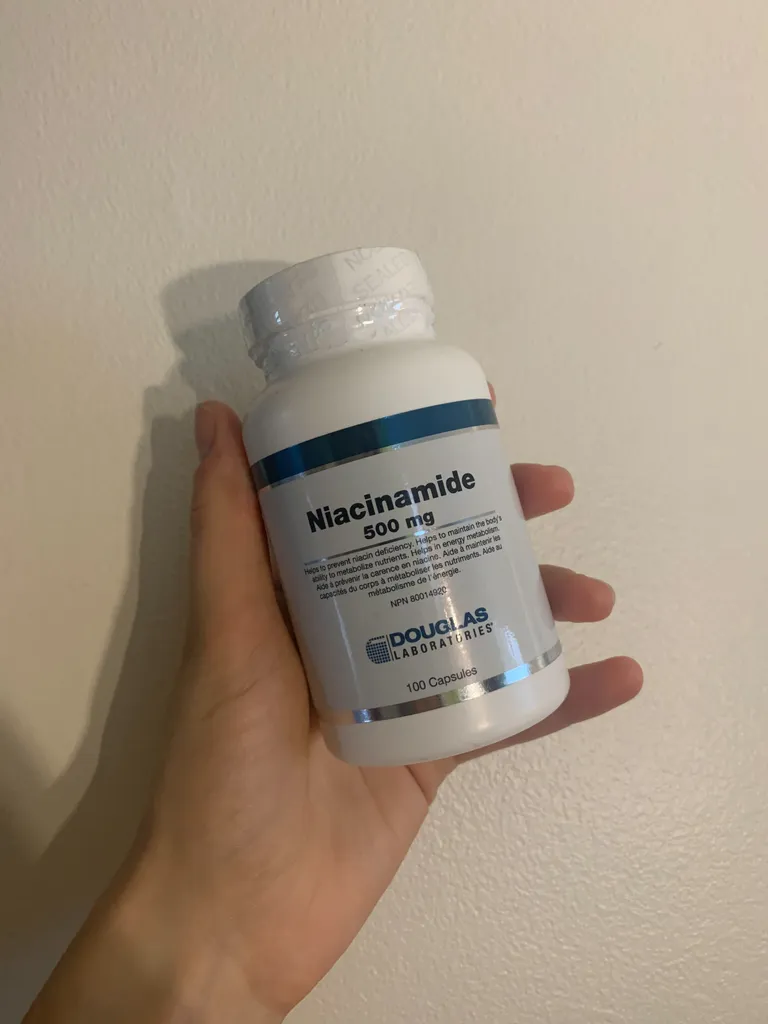 Niacinamide photo 1